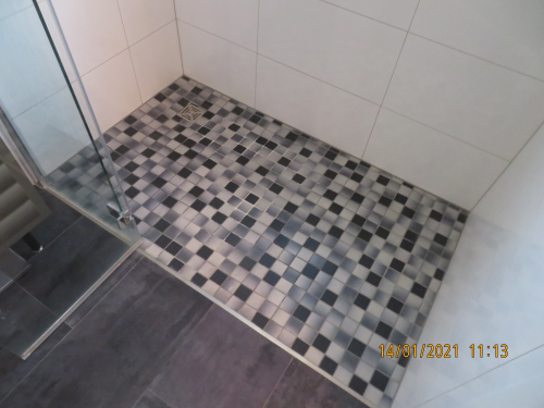 Bodengleiche Dusche defekt im EFH in Hannover